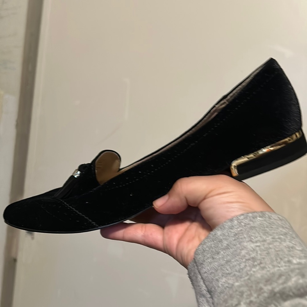 Vince Camuto flats